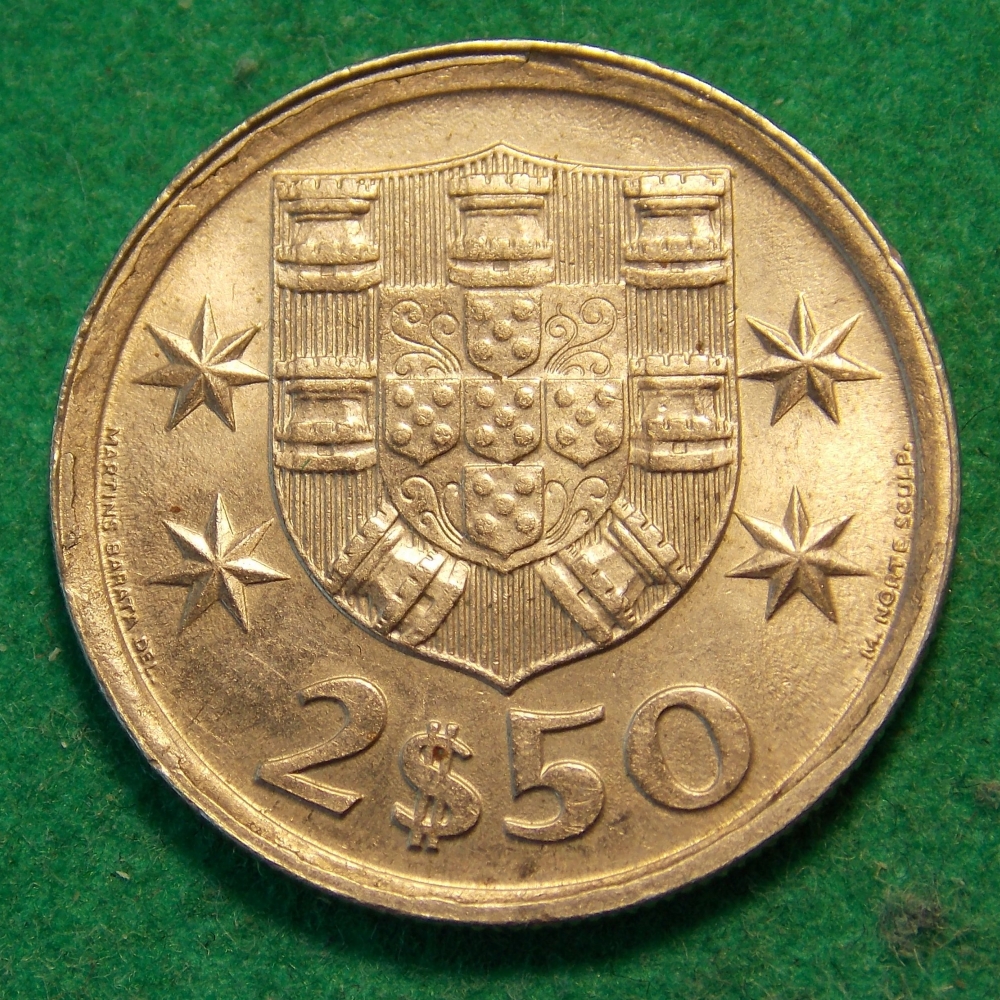 2,5 ������ 1977 ����������