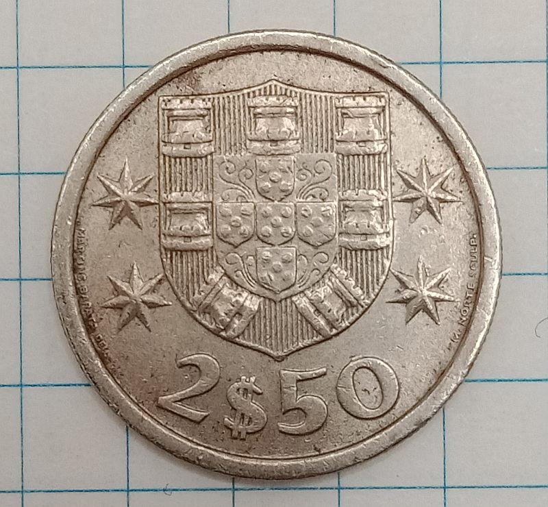 2,5 ������ 1975 ����������
