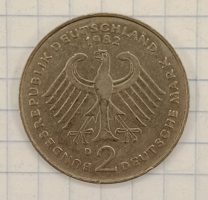 2 ����� 1982 ��� - ������ ��������, 20 ��� ������������ ����������

