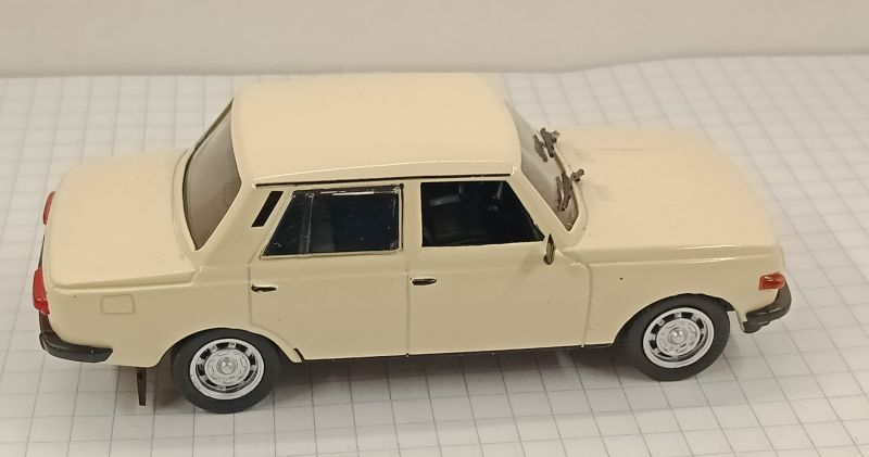 ������ ���������� �� �������� 1/43 Wartburg 353
