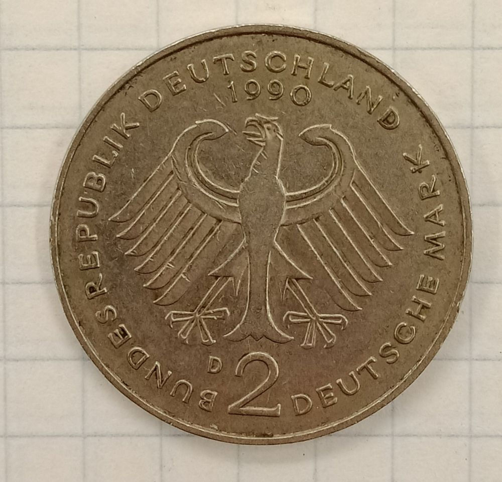 2 ����� 1990 �������� ��� � ���� �������
