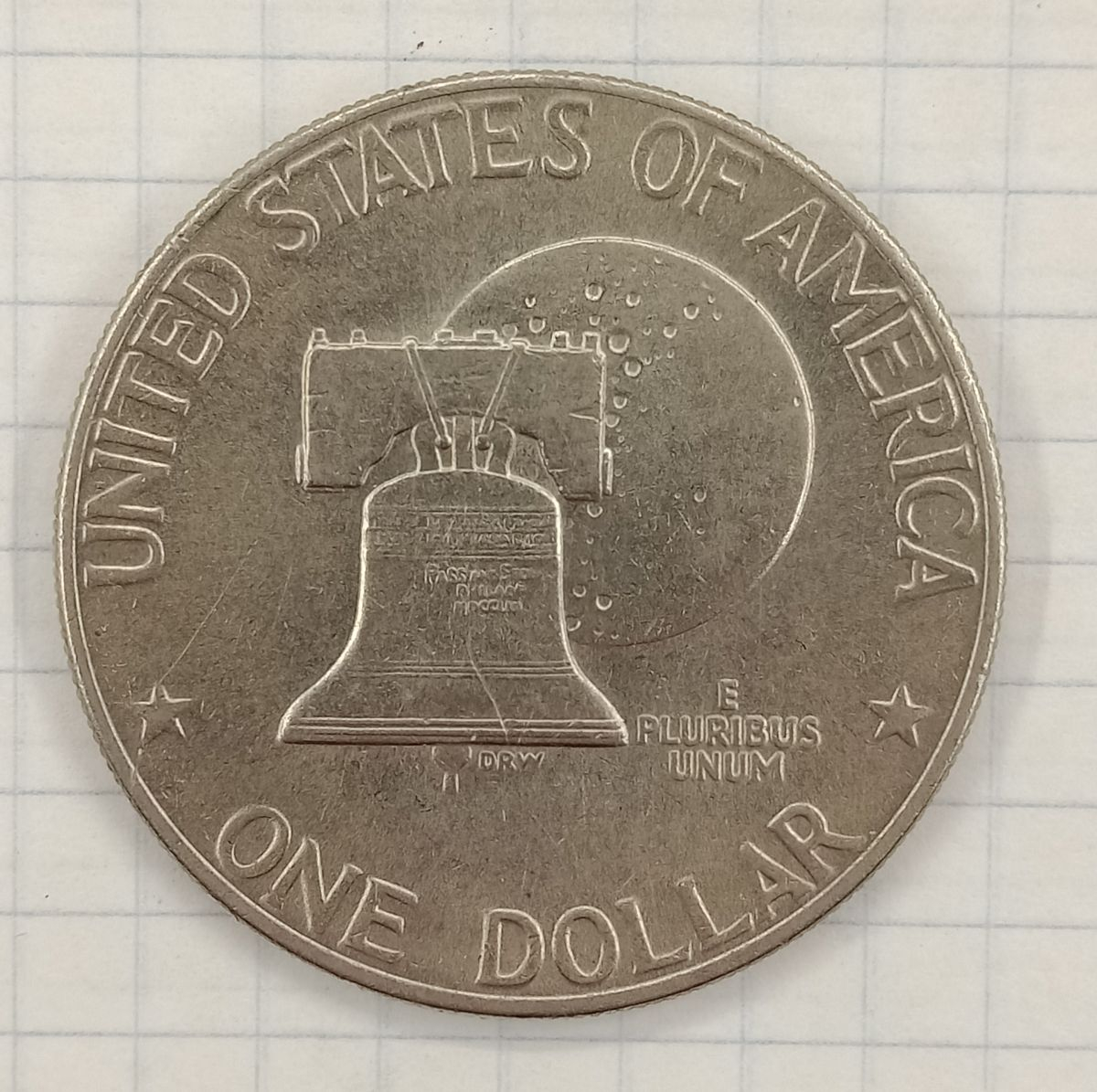 1 ������ 1976 ��� � 200 ��� �������������
