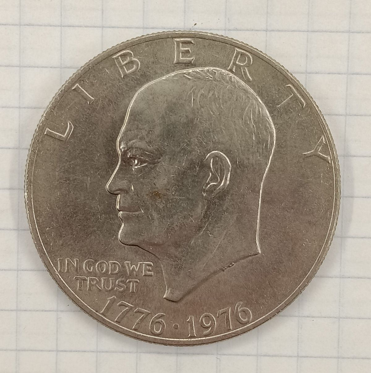 1 ������ 1976 ��� � 200 ��� �������������
