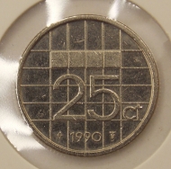 25 ������ 1990 ����������